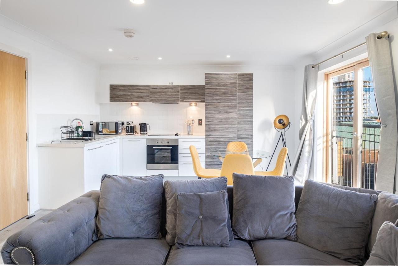 Ebra Stays - Luxury 2 Bedroom Apartment - Birmingham Exterior photo
